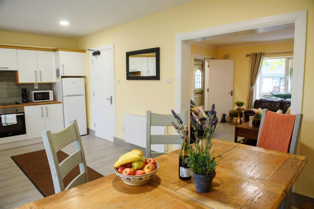 Waterfront Self Catering Houses Carrick-on-Shannon Exterior photo