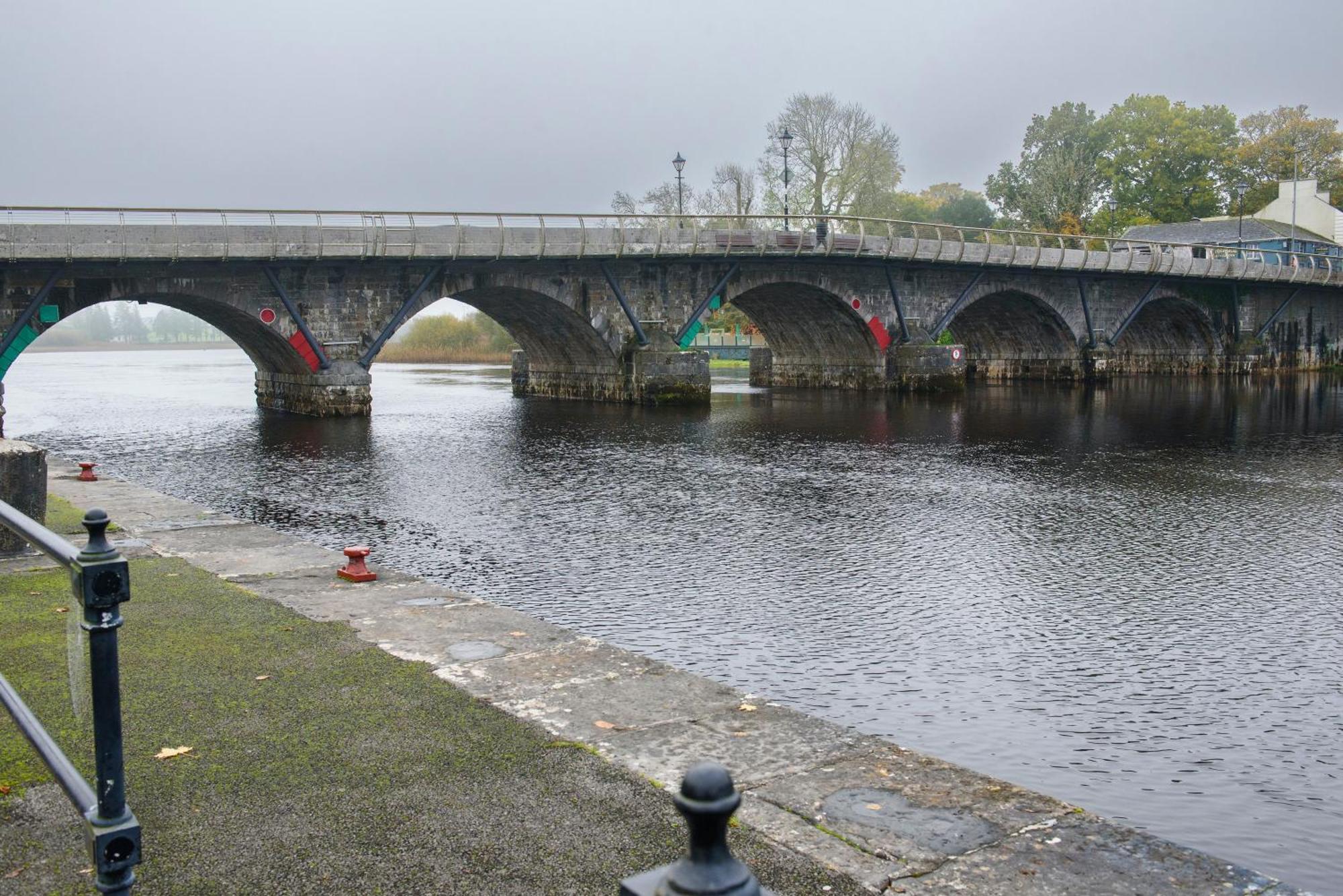 Waterfront Self Catering Houses Carrick-on-Shannon Exterior photo