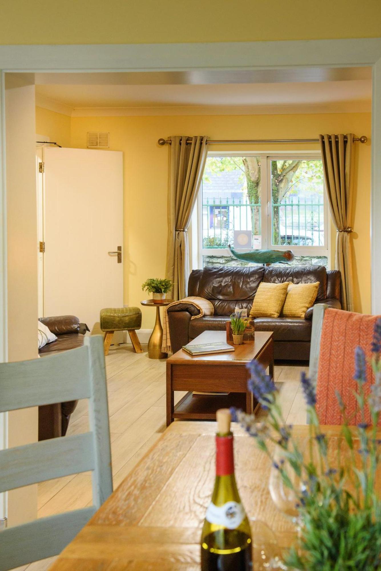 Waterfront Self Catering Houses Carrick-on-Shannon Exterior photo