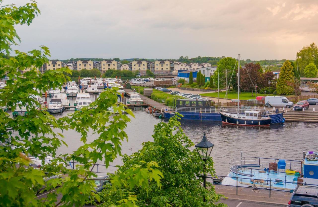 Waterfront Self Catering Houses Carrick-on-Shannon Exterior photo